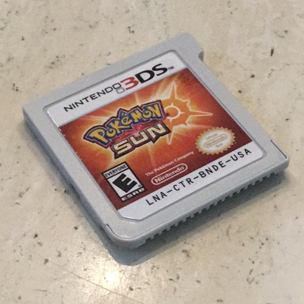 Pokemon Sun Nintendo 3DS Game Authentic Complete CIB - Picture 7 of 12